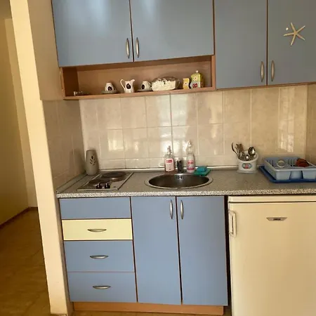 Apartment Обзаведен Двуспален Апартамент С Веранда И Басейн *