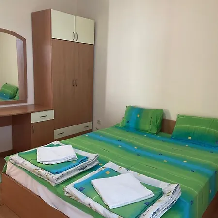 Apartment Обзаведен Двуспален Апартамент С Веранда И Басейн *